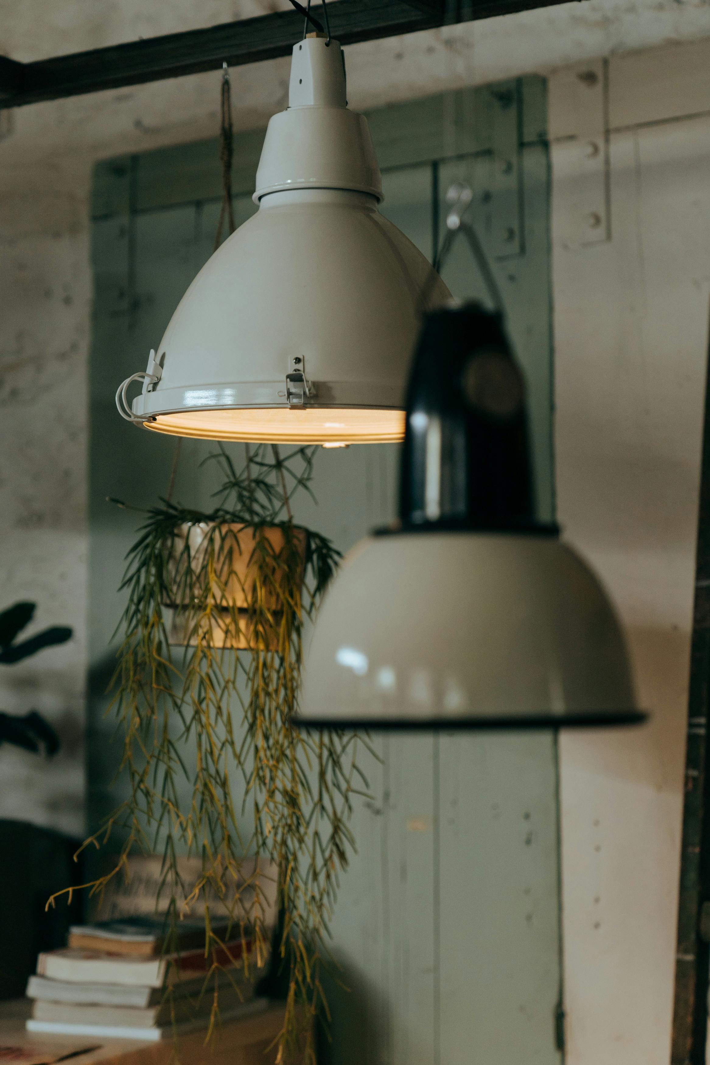 Minimal decorative lighting